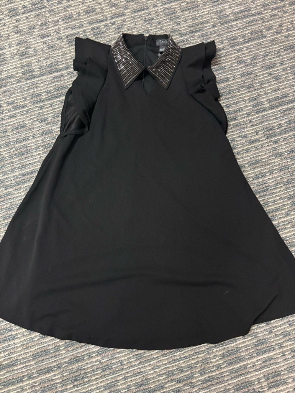 Gracia swing dress with Embellished Collar